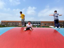 -季高兔窝窝亲子园(上海薰衣草公园店)