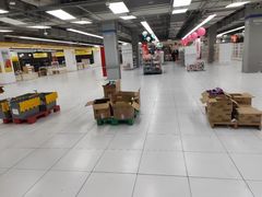 -家乐福(古北店)