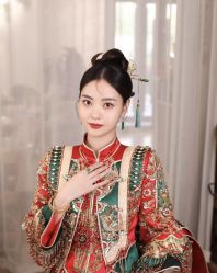 -莫小姐婚纱