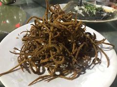 -四川小胡子海鲜(丁村万人海鲜广场店)