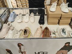 -UGG(燕莎奥特莱斯购物中心店)