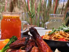 -théATRE茶聚场·餐厅(环球金融中心店)