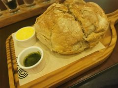 餐前面包-恰餐厅及酒吧 CHAR Bar & Grill (北京丽都皇冠假日店)