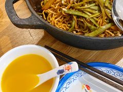 老北京豆角焖面-金豆角砂锅焖面(安贞店)