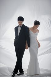 -至臻微拉婚纱摄影