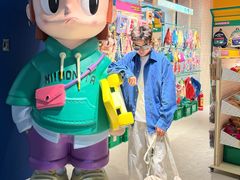 -燕莎奥特莱斯购物中心