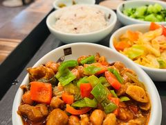 宫爆鸡丁套餐-阿姨食堂