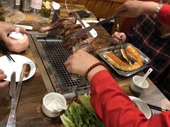 -清真·东拉黑炭火烤羊腿(世通·国际店)