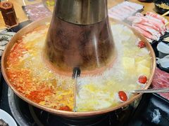 -果松木炭酸菜铜火锅·外婆参鸡汤