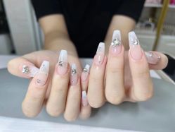 -安妮美甲美睫工作室