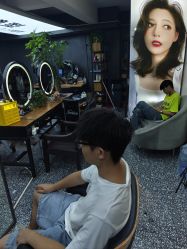 点击看大图 -藤野造型专业烫染接发