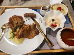 点击看大图 -安雅国际月子会所(拱北森宇富通店)