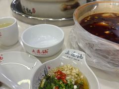 -土连锅·现熬养生汤锅(梁家巷店)
