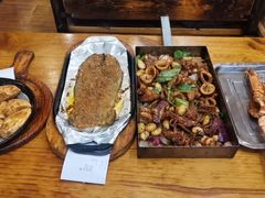 -老东镇啤酒屋海鲜加工·蒸汽海鲜·海鲜烧烤(台东店)