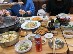 -青瓦餐厅·生鱼片·韩园烤肉(西塔店)