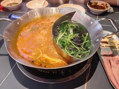 -由衷贵州酸汤牛肉火锅(新桥店)