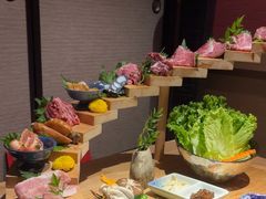 -山川小町·极番烧肉(新地假日广场店)