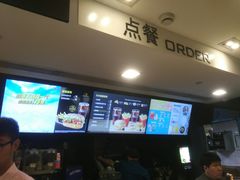 -麦当劳(新华路步步高店)