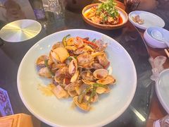 -川流不息·地道川菜·小龙虾(新松江路店)