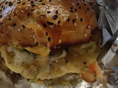 牛肉汉堡-Famous肥猫墨西哥音乐餐吧(五棵松华熙LIVE店)