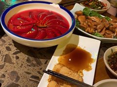 -舒家大院重庆老火锅(纪念塔店)