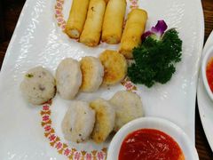 炸牛奶拼墨鱼饼-大门水乡·顺德菜