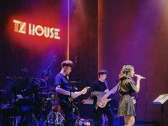 -TZ House音乐现场(来福士中心店)