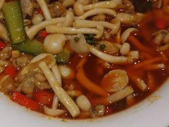 -严记小天府酸菜鱼(西四路店)