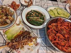 -顶峰夜宴·龙虾烧烤大排档(九江学院店)