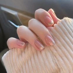 -悦指间美甲美睫
