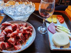 -毛辣果·贵州红酸汤牛肉火锅(西单店)