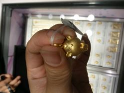 -周大福 CHOW TAI FOOK(新世界百货崇文店)