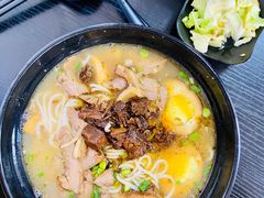 -花溪巷牛肉粉(泉城路店)