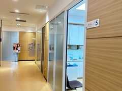 -瑞尔齿科(上海长风大悦城店)