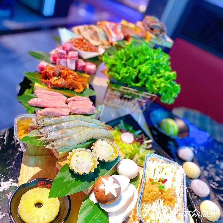 有点儿韩国🇰🇷烤肉🥩的味道[调皮]