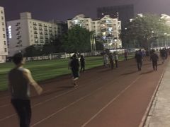 -燕子岗体育场