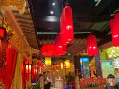 大堂-大龙辣火锅·龙虾·烧烤(湖滨新天地店)