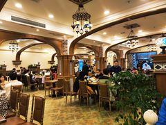 大堂-清真·玛丽亚新疆菜主题餐厅(浙江中路店)