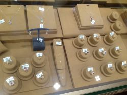 -恒阳珠宝·高级定制镶嵌·天然彩宝·天然钻石(南京西路店)