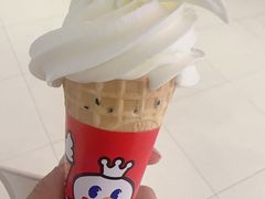 -蜜雪冰城(万达广场外B号门门口外集装箱店)