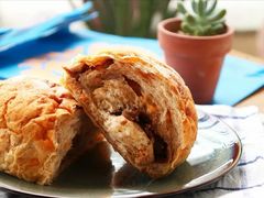 牛肉芝士面包-Juicy Bakery(大学路店)