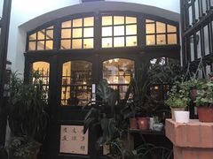 门面-良友书坊(安徽路店)