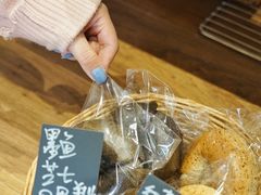 -沁屋面包店(人民东路店)
