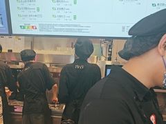 -霸王茶姬(上海静安大悦城店)