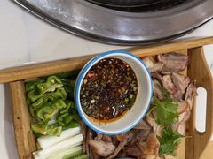 -东北酱骨饺子铁锅炖(万达总店)