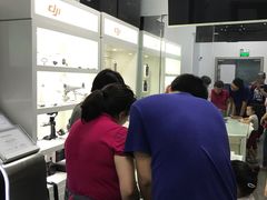 -DJI大疆专营店(1933购物中心店)