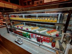 面包甜点陈列柜-康帝国际酒店-艾斯本自助西餐厅