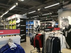 -王府井奥莱临潼小镇(临潼店)