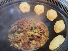 -哈尔滨烧烤·山河村铁锅炖(交大店)