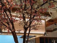 -蜜桃餐厅·伴山(湖滨商业街店)